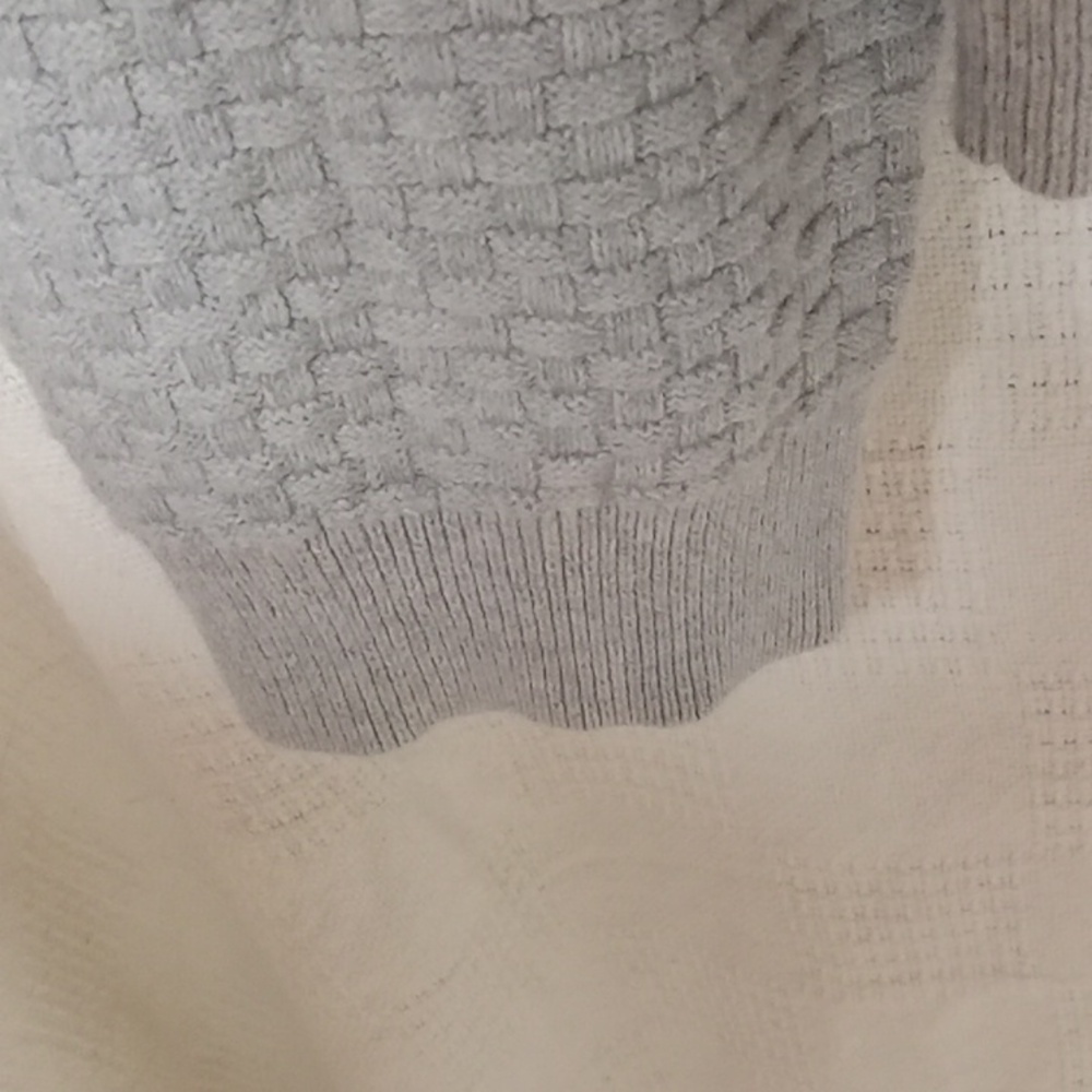 Liz Claiborne 100% Cotton Gray Weaved Knit  V-Neck Snap-Button-Up Sweater - Picture 5 of 8